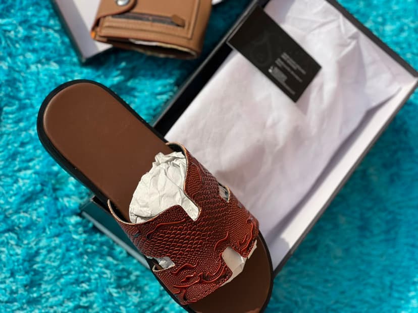 Handmade Chestnut Leather Slide